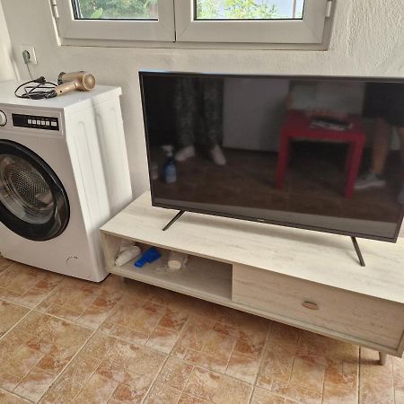 Quiet Studio With Athens View Екстер'єр фото