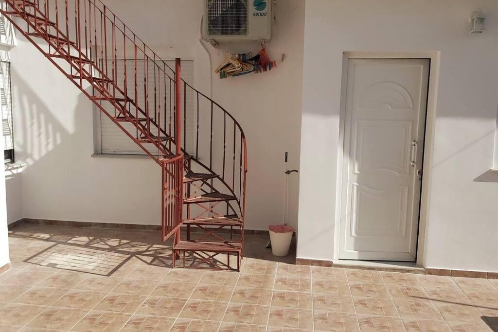 Quiet Studio With Athens View Екстер'єр фото